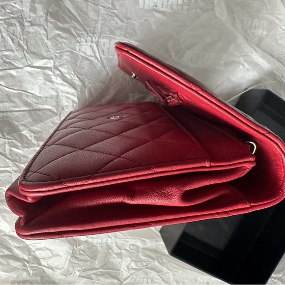 Chanel WOC - Picture 7 of 12